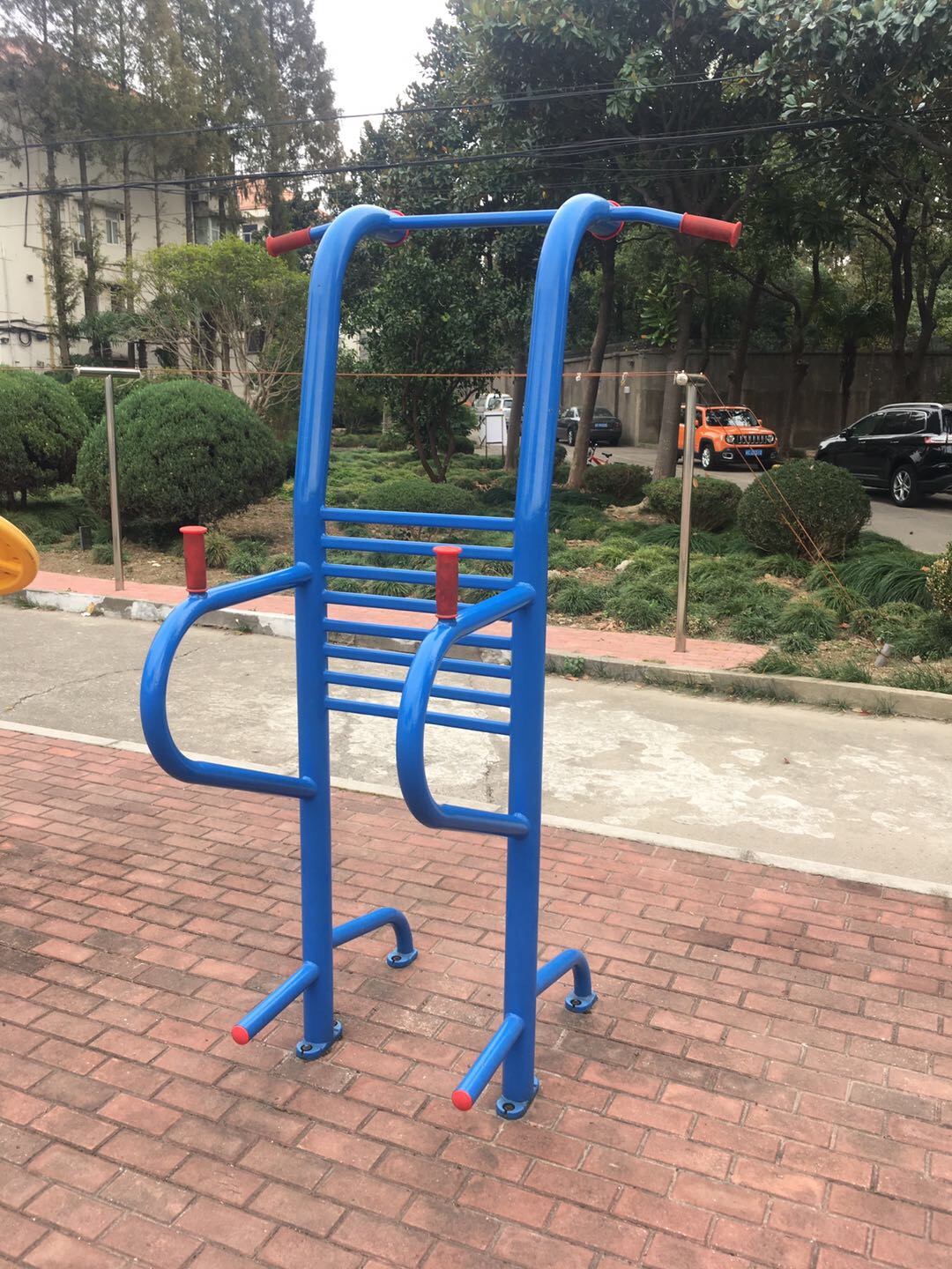 多功能訓(xùn)練器 多功能訓(xùn)練器