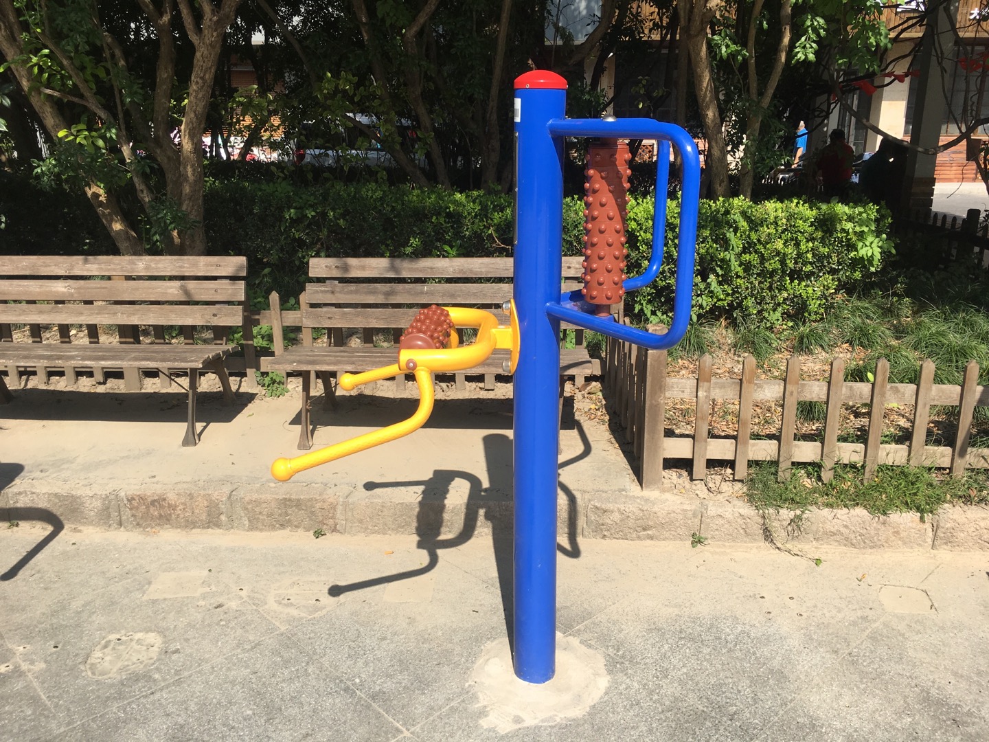 腰背按摩器 腰背按摩器