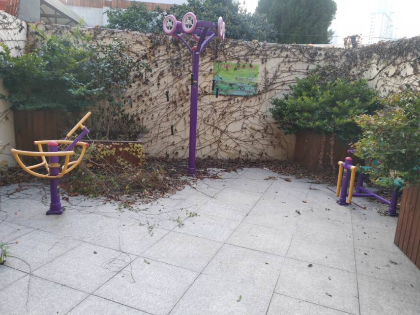 大連小區(qū)健身點