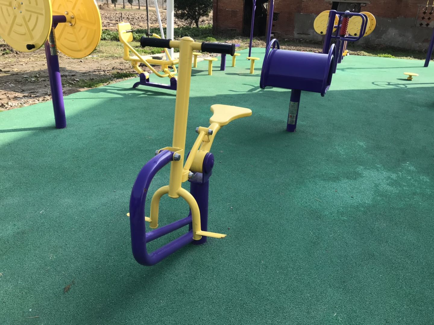 健騎機(jī) 健騎機(jī)