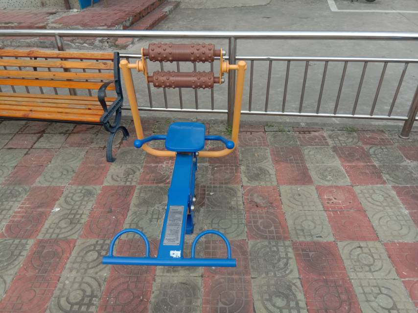 腹背屈伸訓練器 腹背屈伸訓練器