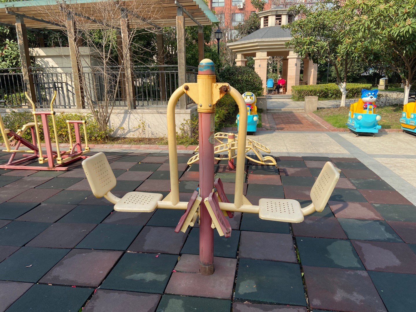 坐蹬訓練器 坐蹬訓練器