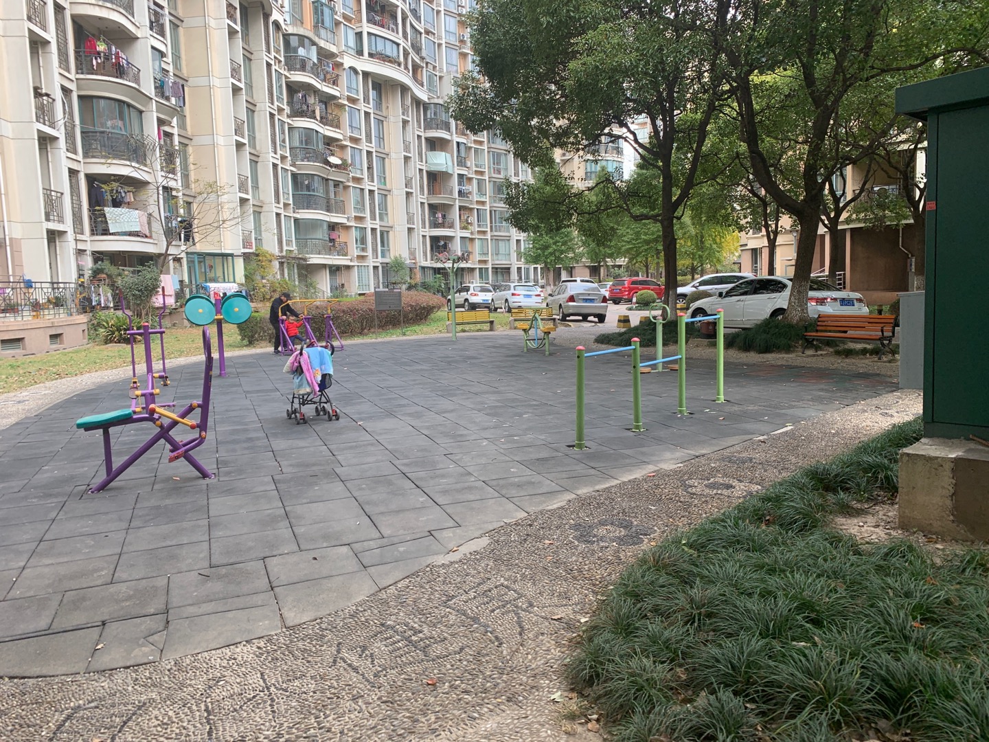 松江區佘山鎮橫山1號市民益智健身點