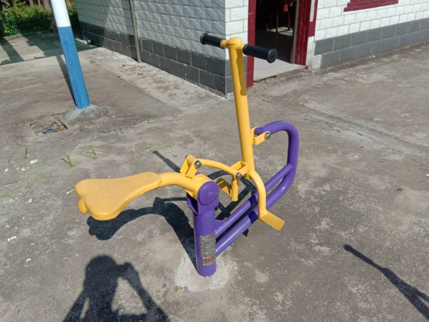 健騎機 健騎機