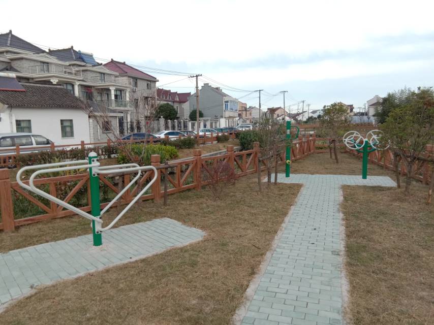營前村4組東王家宅89號后健身路徑 營前村4組東王家宅89號后健身路徑