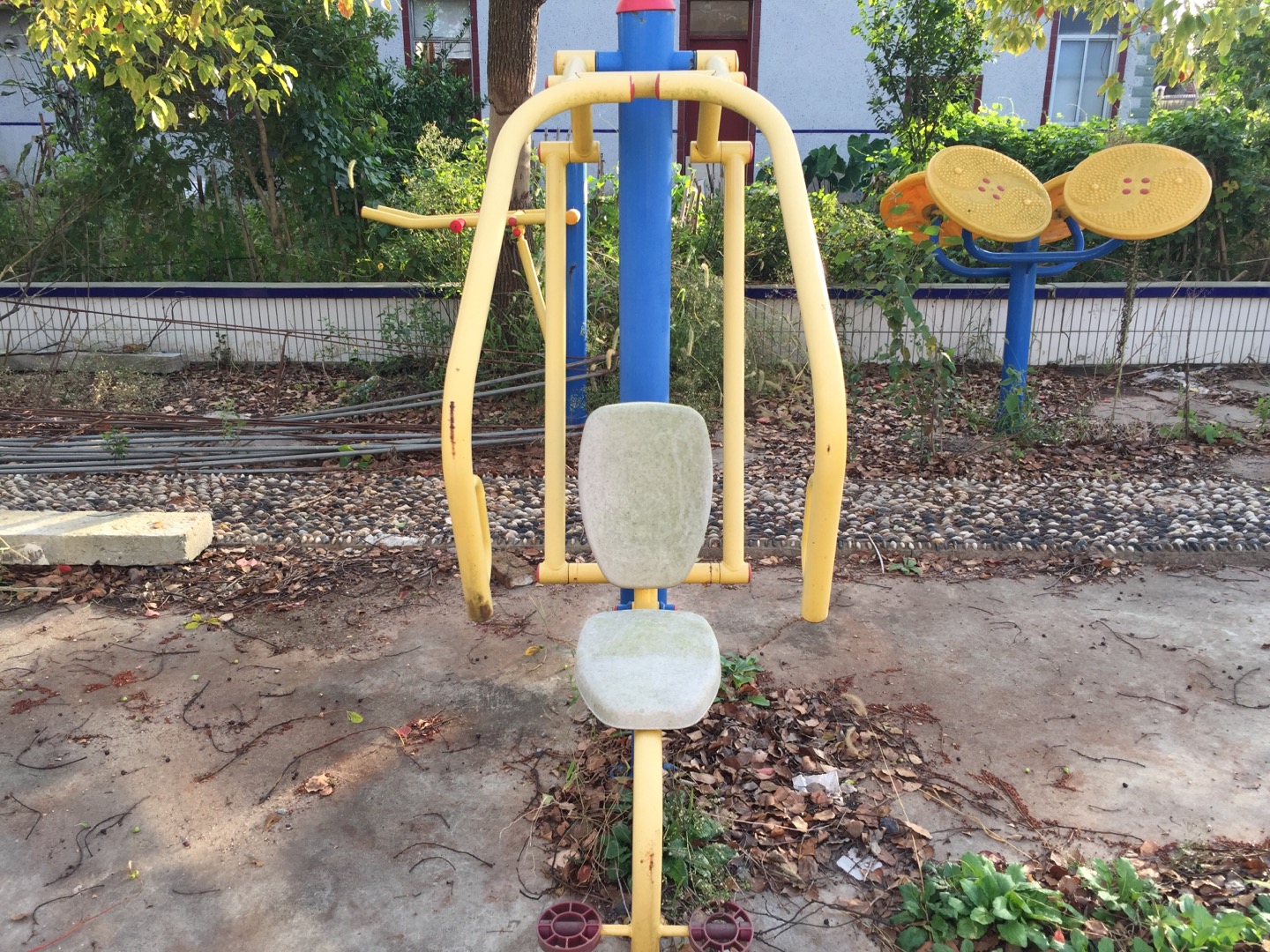 自重推胸器 自重推胸器