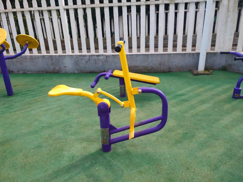 健騎機 健騎機
