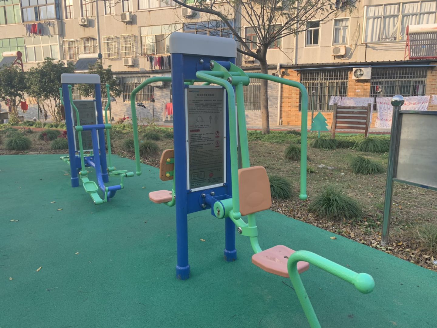 雙立柱前推訓(xùn)練器 雙立柱前推訓(xùn)練器