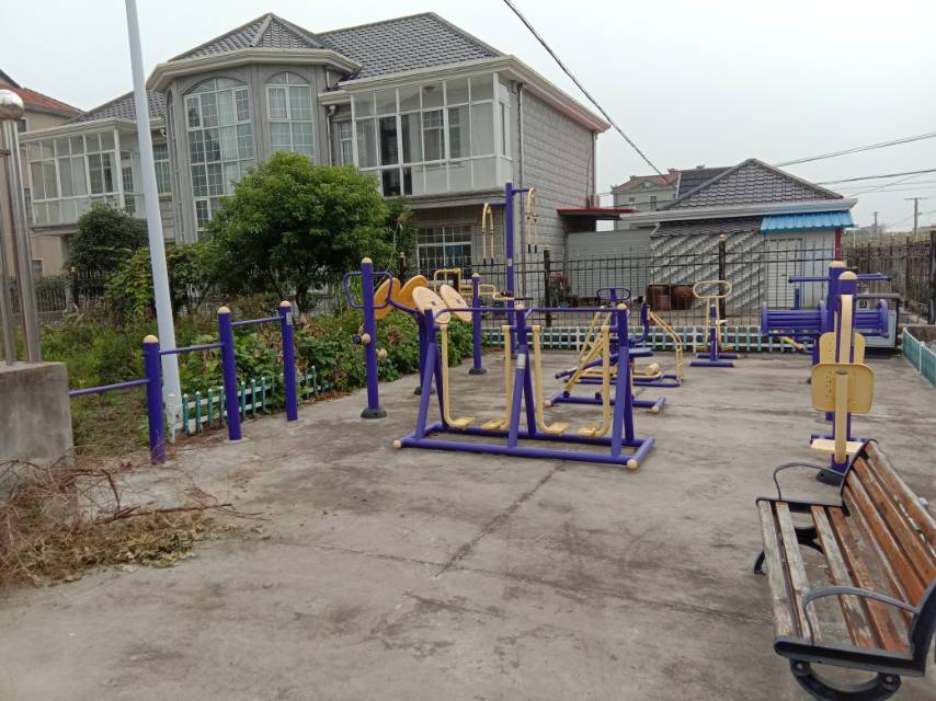 堡鎮(zhèn)四滧村26隊(duì)健身點(diǎn) 堡鎮(zhèn)四滧村26隊(duì)健身點(diǎn)