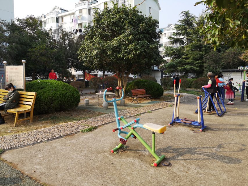 果園居委健身點(diǎn)