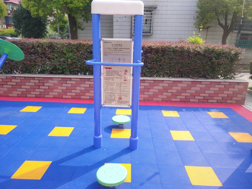 雙立柱扭腰器 雙立柱扭腰器