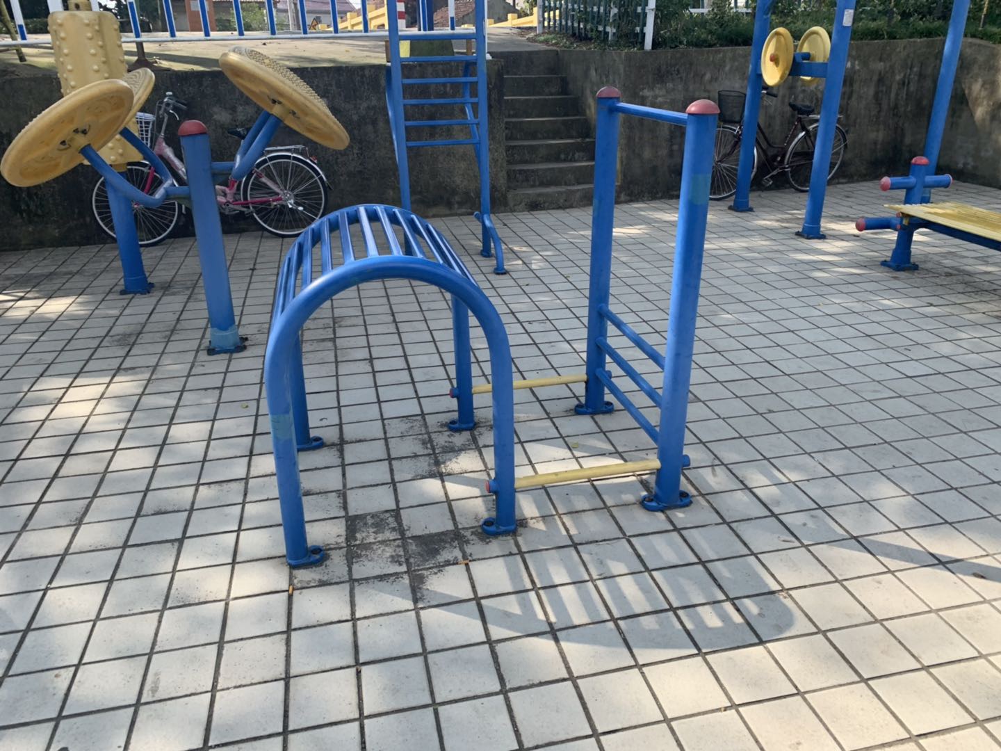 腰背伸展器 腰背伸展器