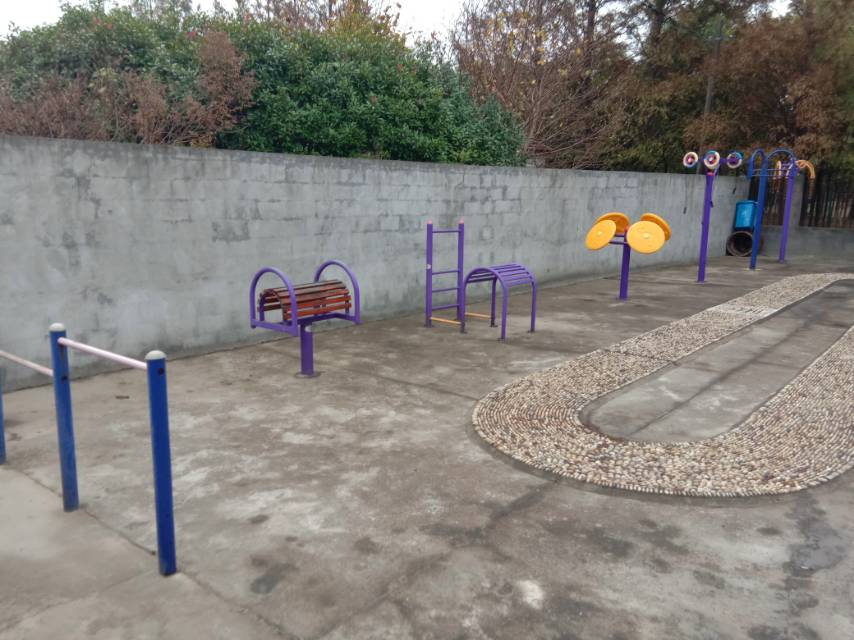 中泐村委健身點