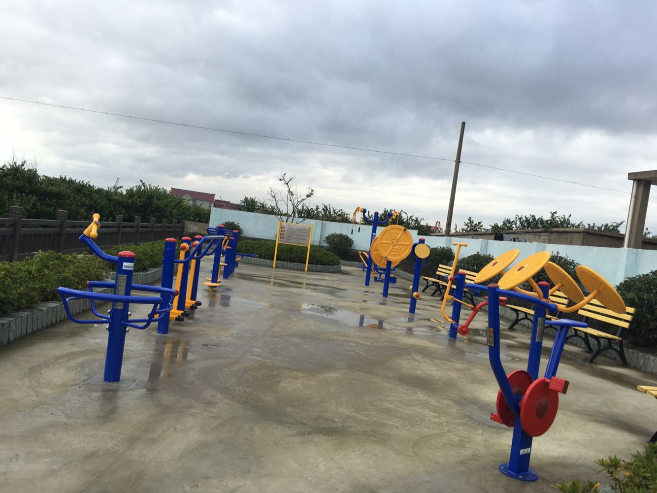 長征村健身點(老年活動室) 長征村健身點(老年活動室)