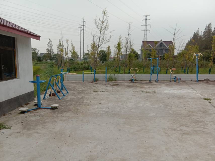 堡鎮(zhèn)堡北村工農(nóng)3隊(duì)健身點(diǎn)