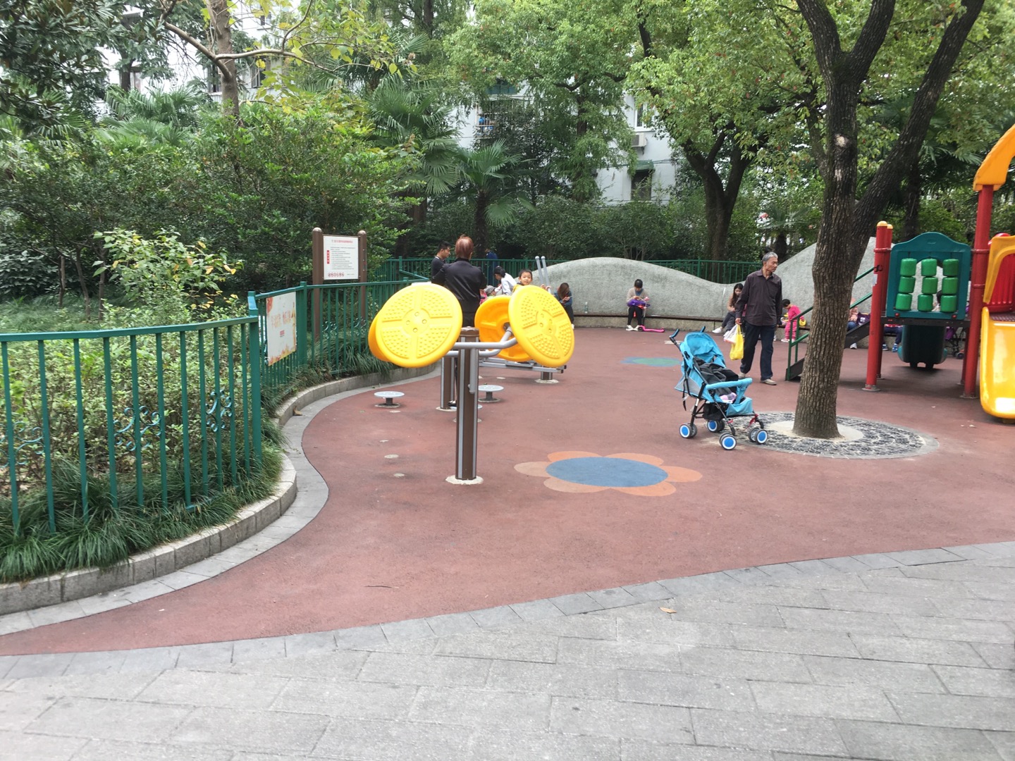 宜川公園市民益智健身苑點 宜川公園市民益智健身苑點