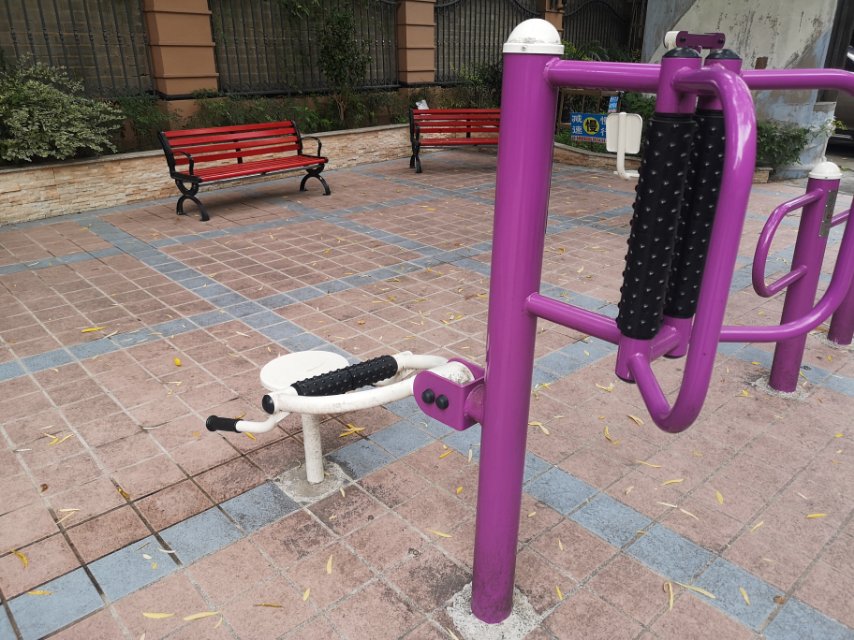 坐式腰背按摩器