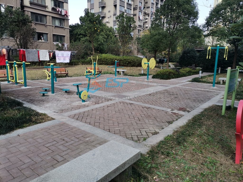 三林鎮(zhèn)三舒路33弄健身點(diǎn)