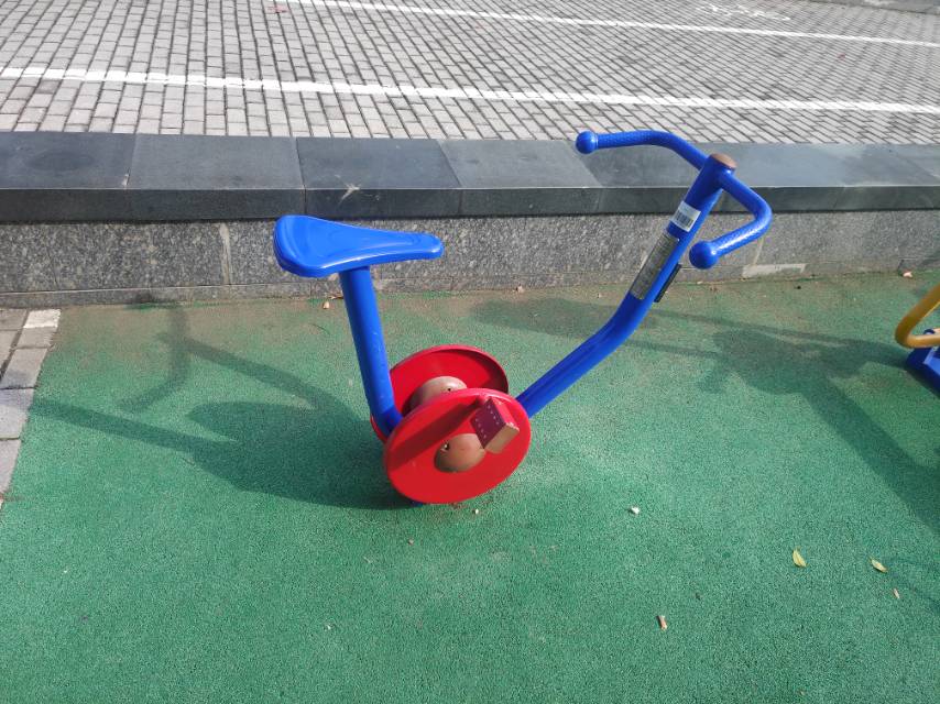 直立健身車 直立健身車