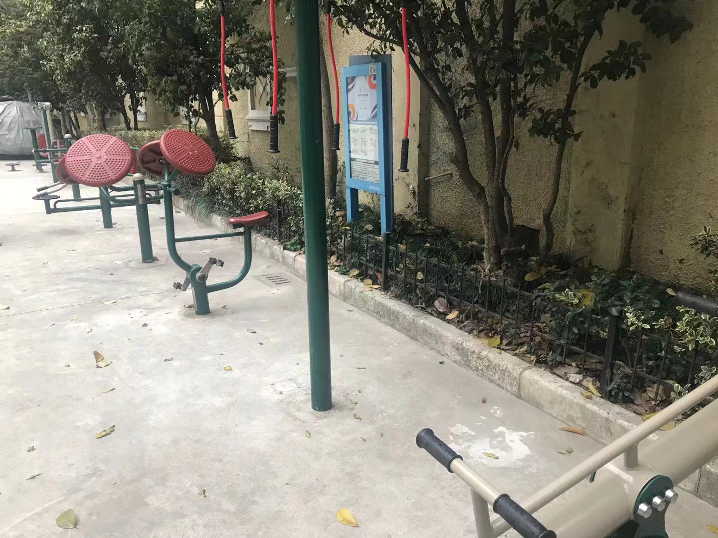 靜安區南京西路街道聯華居委健身點（南京西路1522弄）