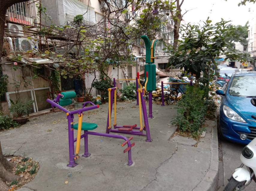 凌一居委健身點