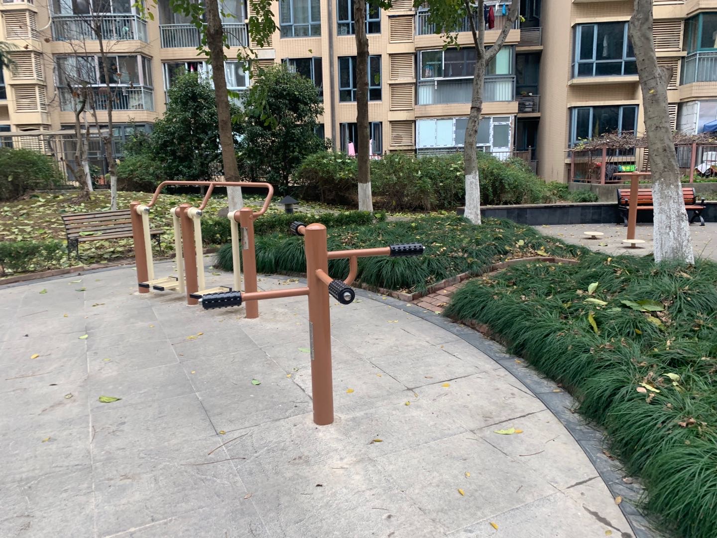 腰背按摩器 腰背按摩器