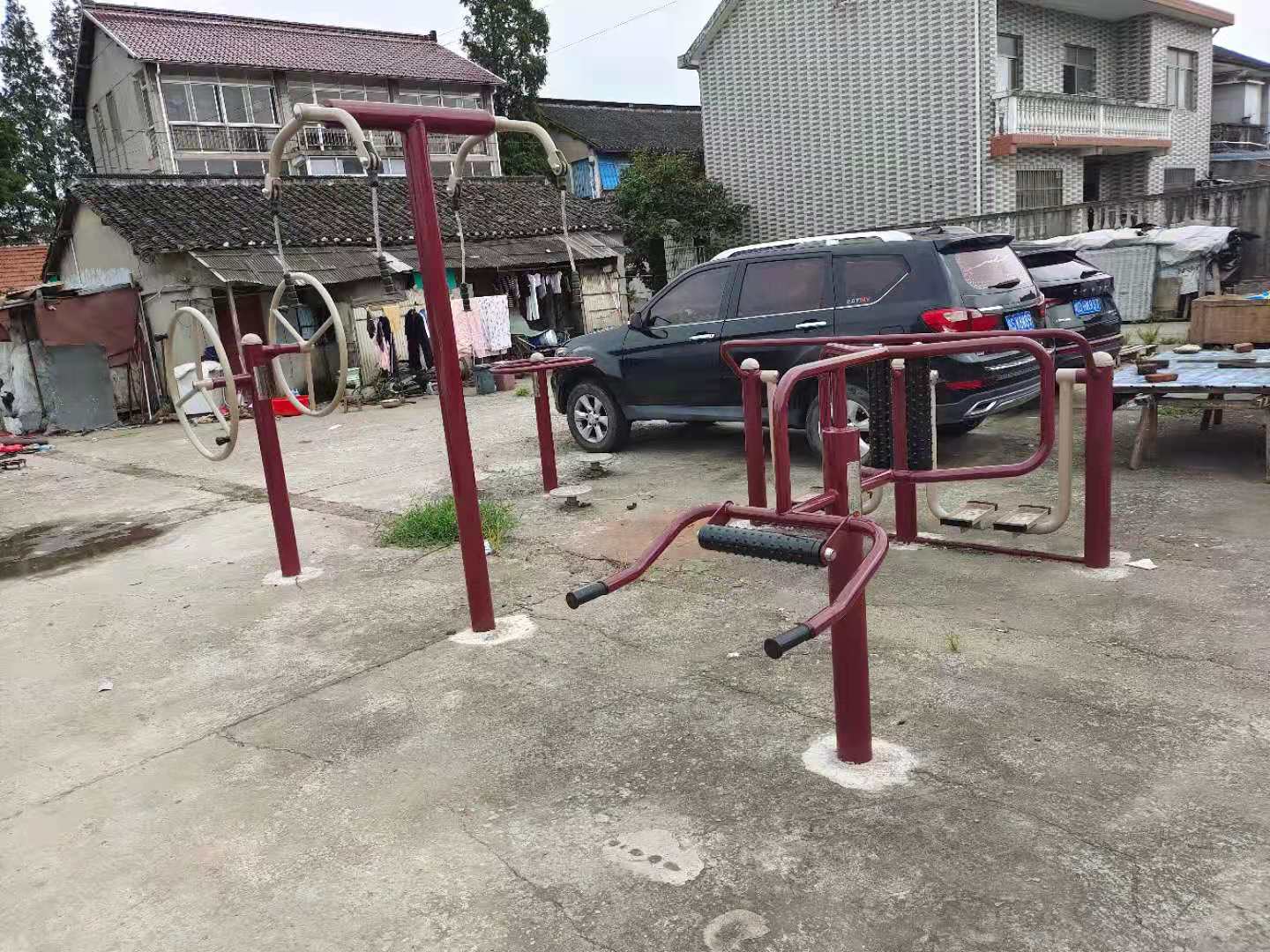 華亭鎮塔橋10隊健身點