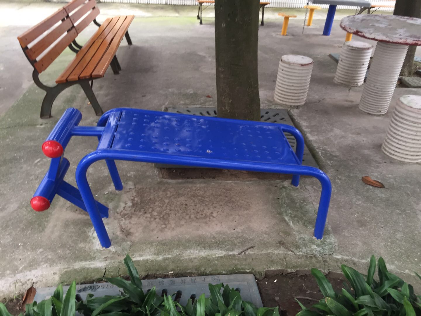 仰臥起坐板 仰臥起坐板