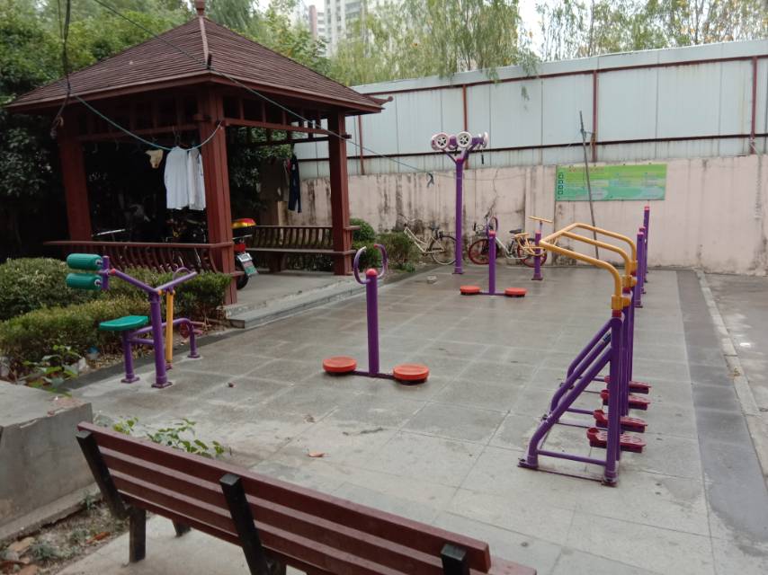 凌四小區健身點 凌四小區健身點