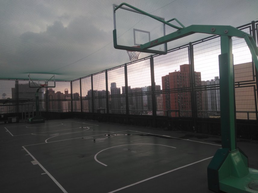 靜安區華天大廈屋頂多功能運動場