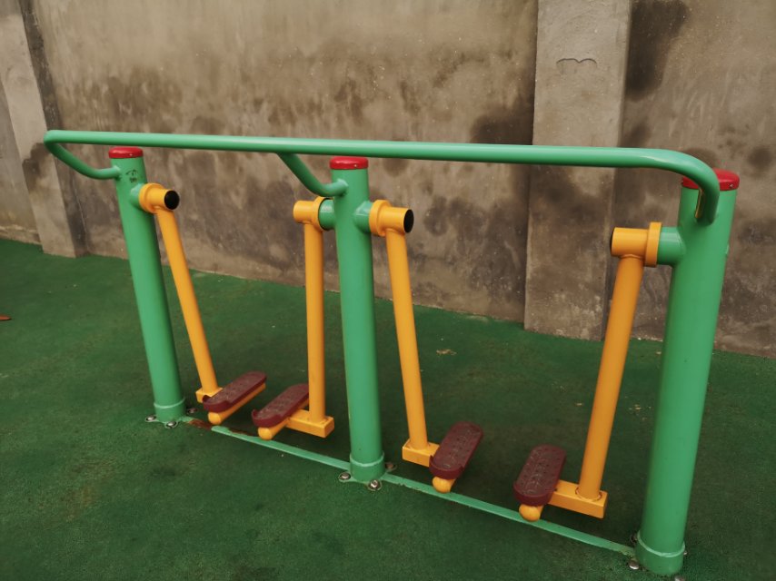 兩聯漫步機 兩聯漫步機