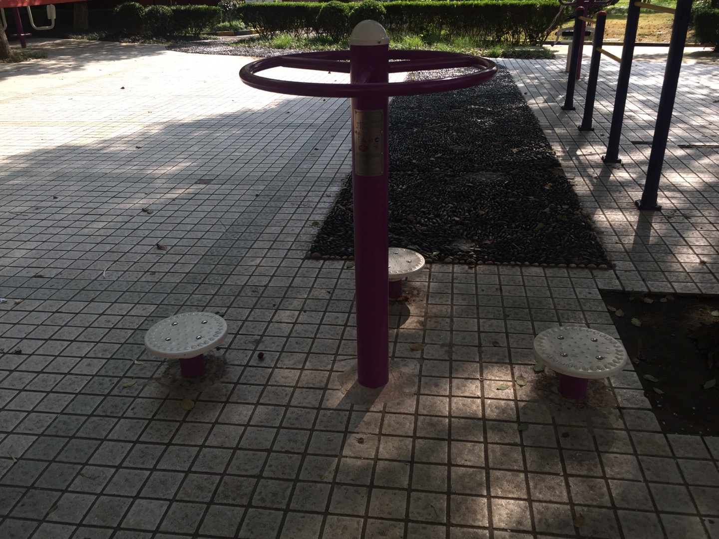 三人扭腰器 三人扭腰器