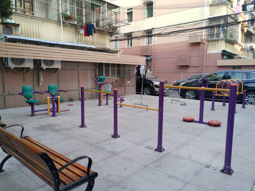 墾業(yè)小區(qū)健身苑點(diǎn)