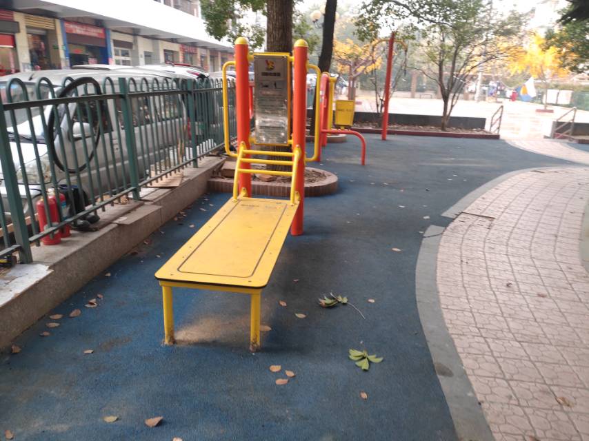 仰臥起坐板 仰臥起坐板