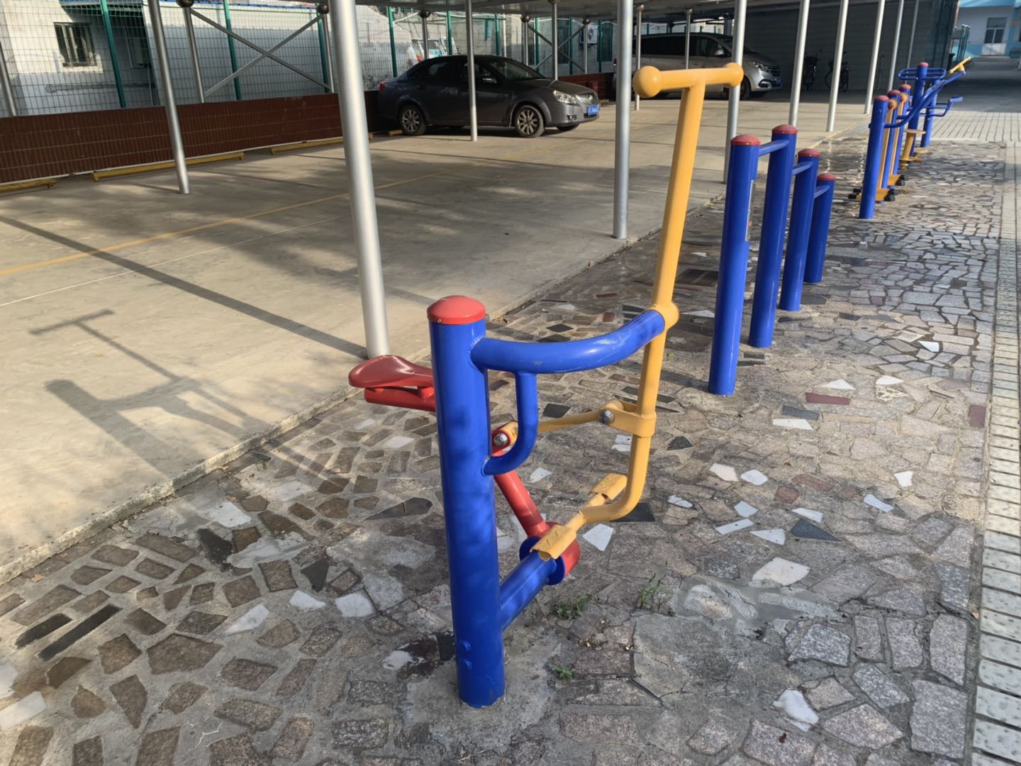 健騎機 健騎機