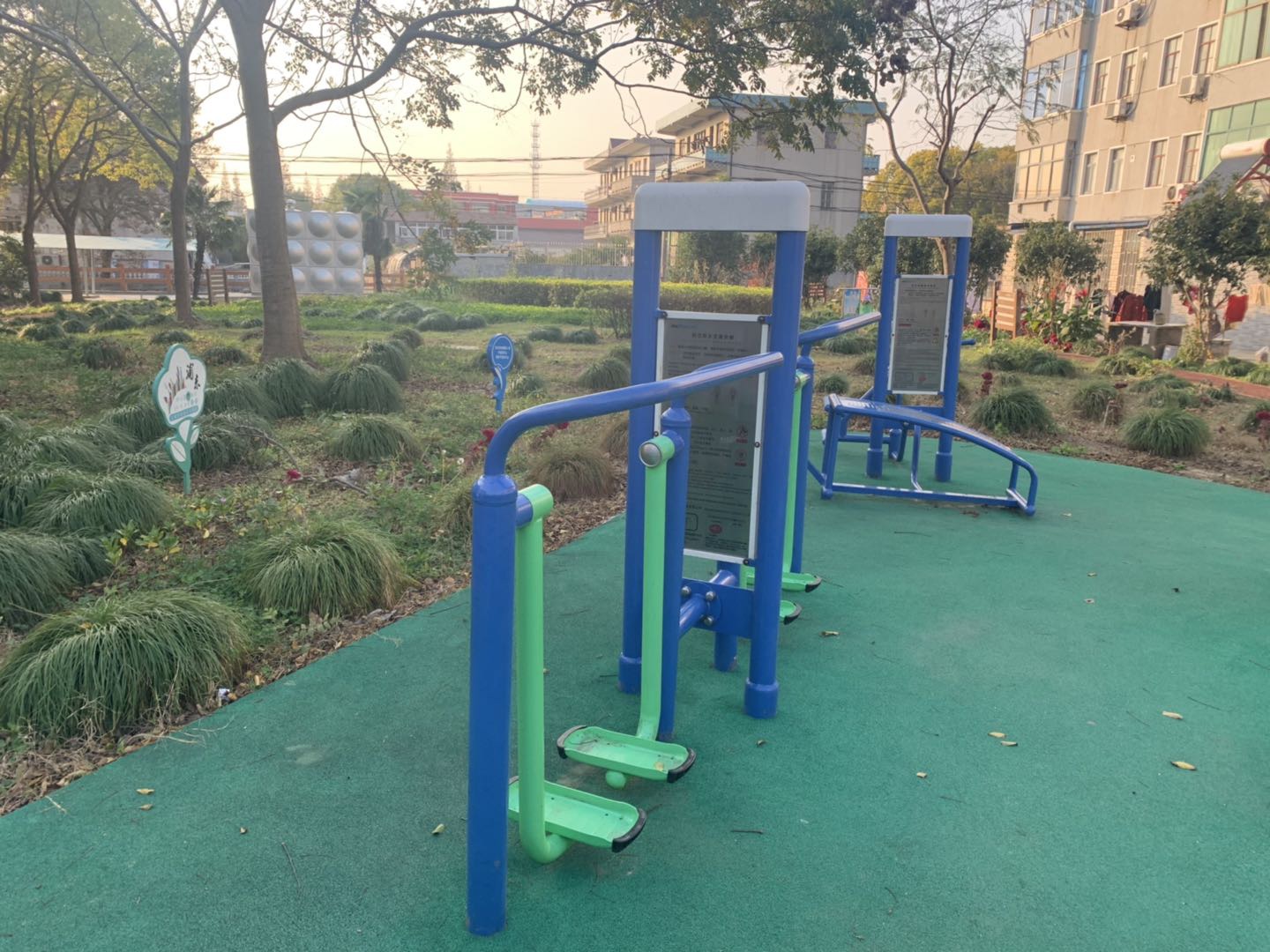 雙立柱太空漫步器 雙立柱太空漫步器