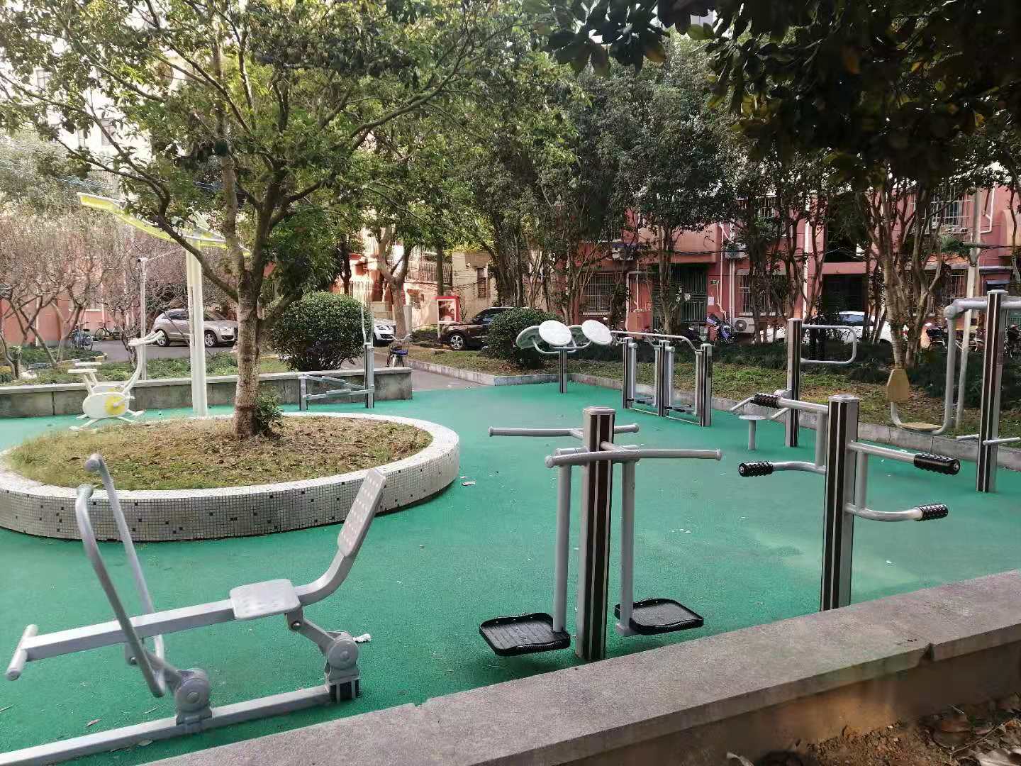 涼六居委市民益智健身苑點(diǎn)