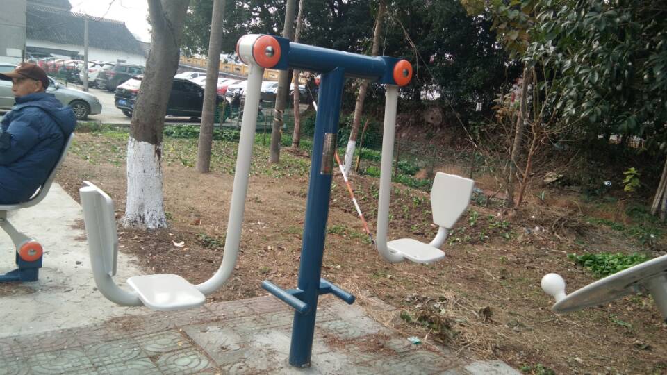 雙位坐蹬器 雙位坐蹬器