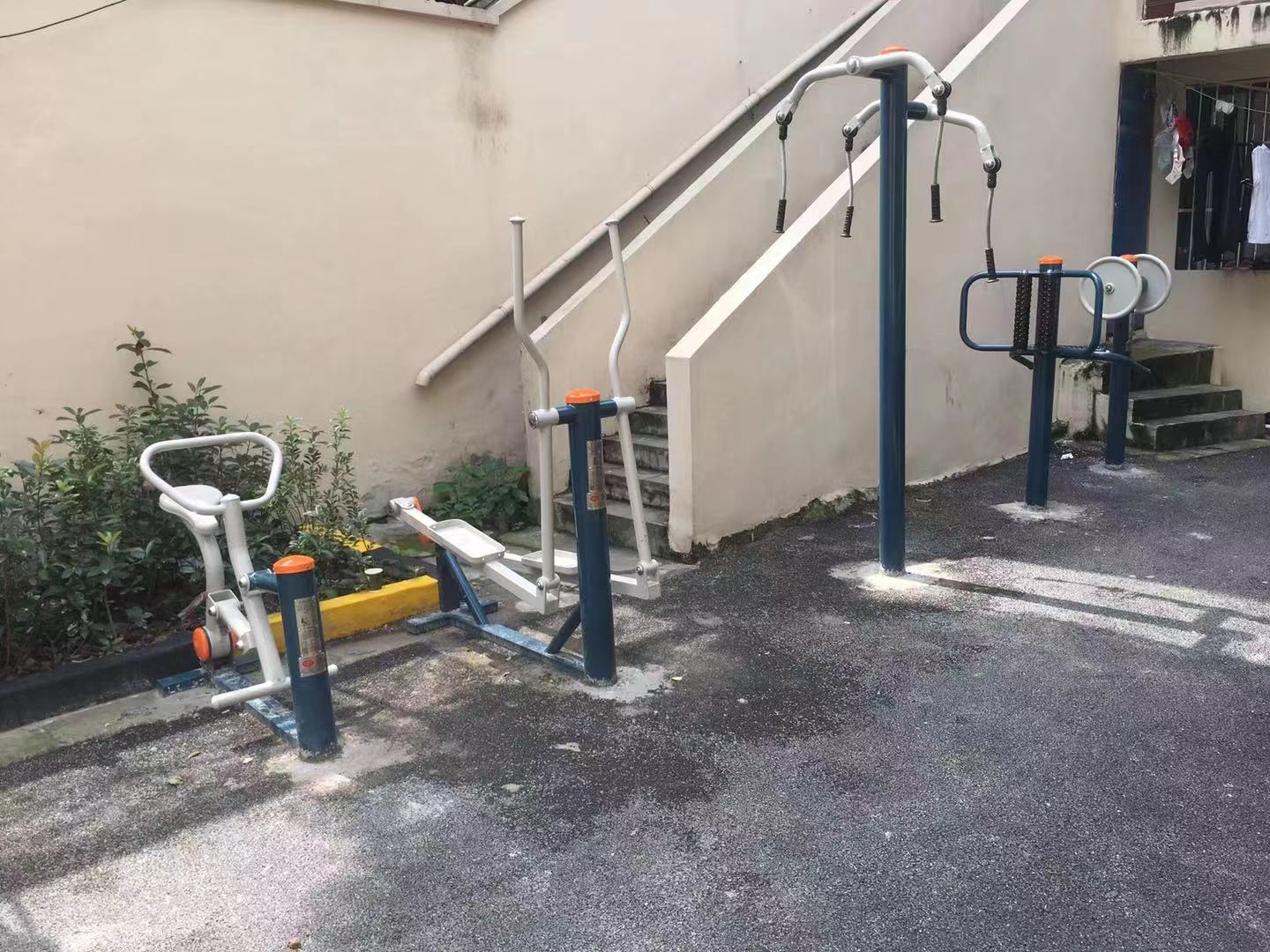 靜安區寶山路街道寶山路499弄居委健身點（東寶興路458弄）