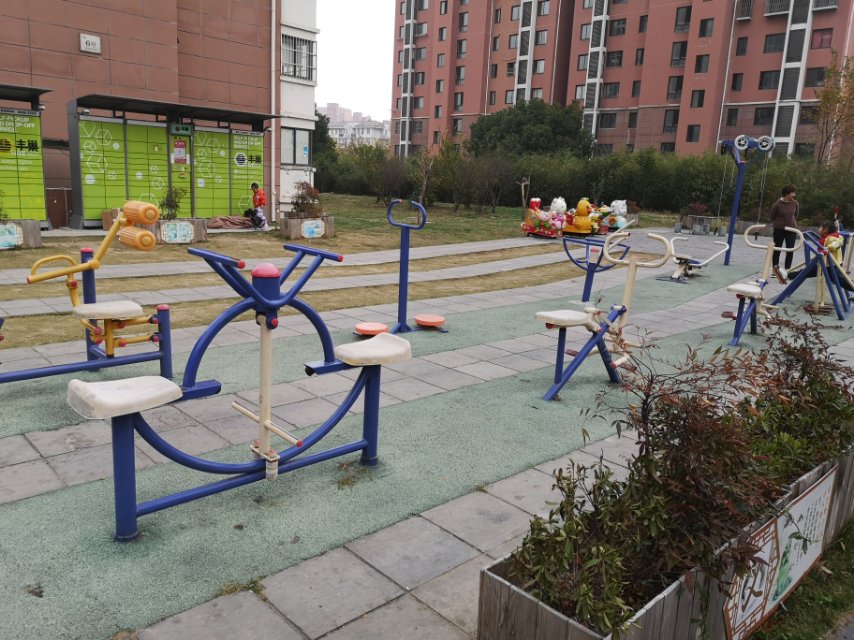 橫橋居委同樂園健身點 橫橋居委同樂園健身點