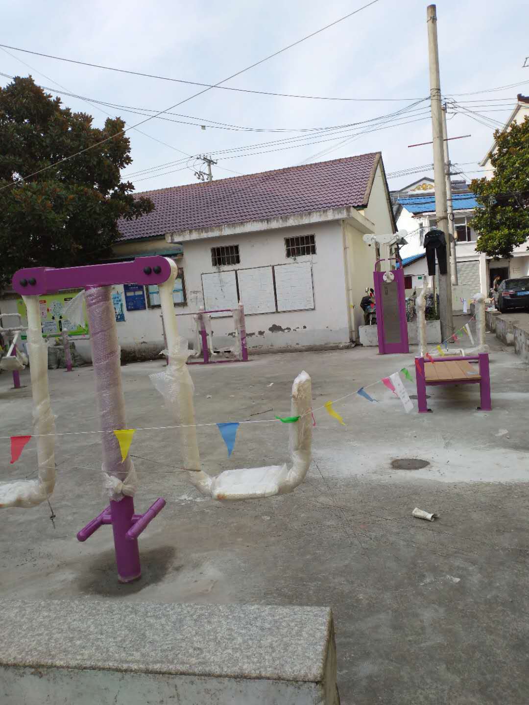 紀(jì)王居委大街健身點
