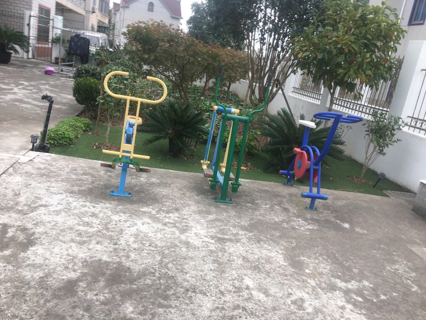 老港鎮建港村民委員會健身苑點 老港鎮建港村民委員會健身苑點