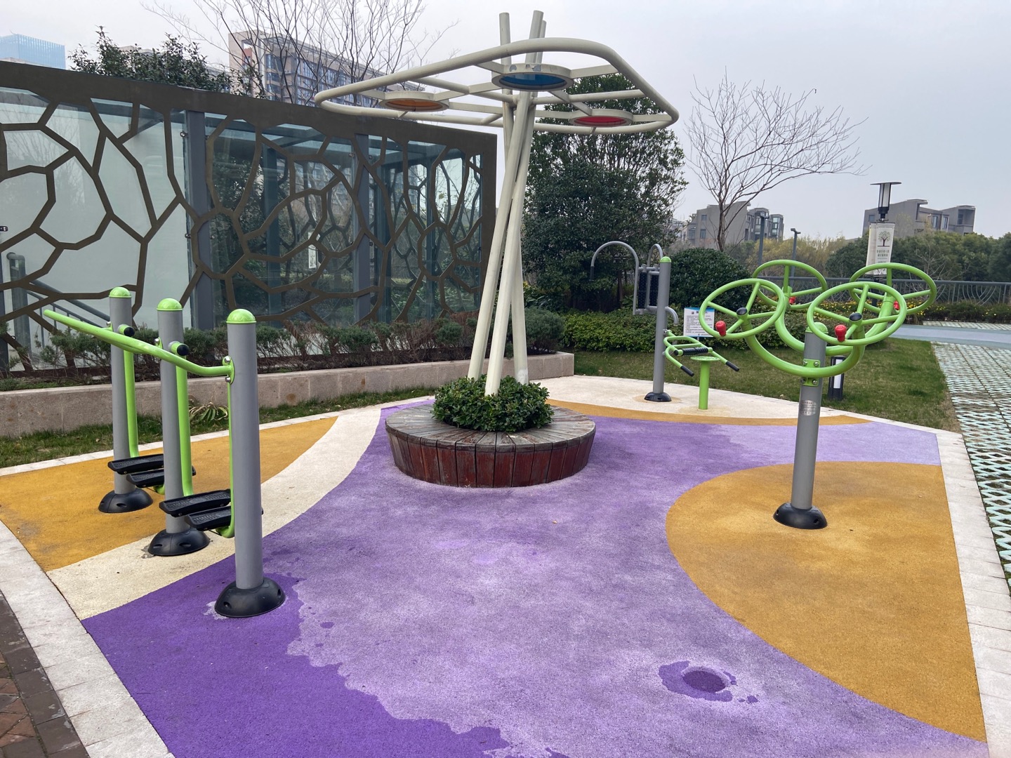 風景里小區市民健身點
