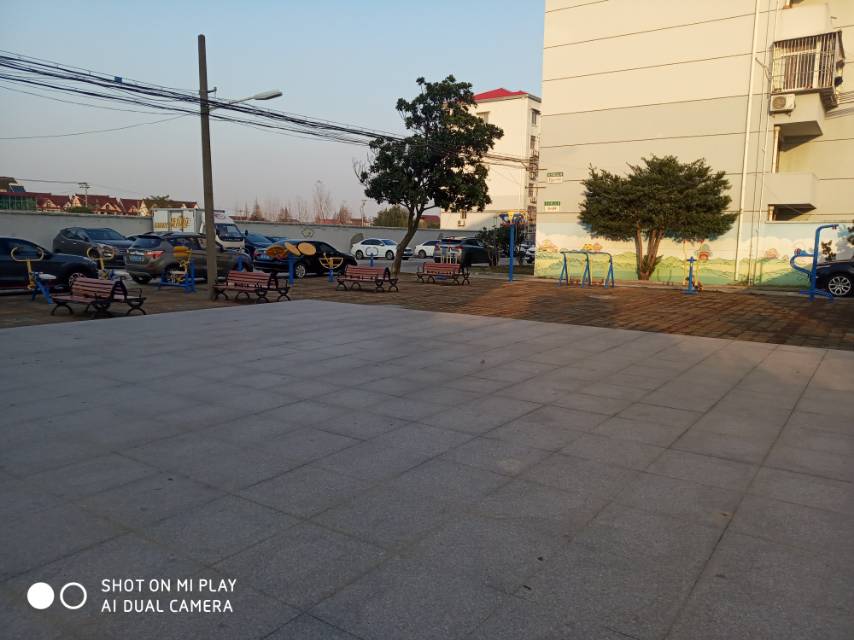 暮紫橋居委泰星公寓廣場健身點(diǎn)