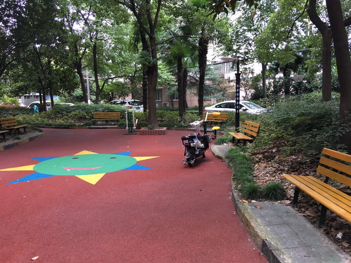 東五居委健身苑點(diǎn)