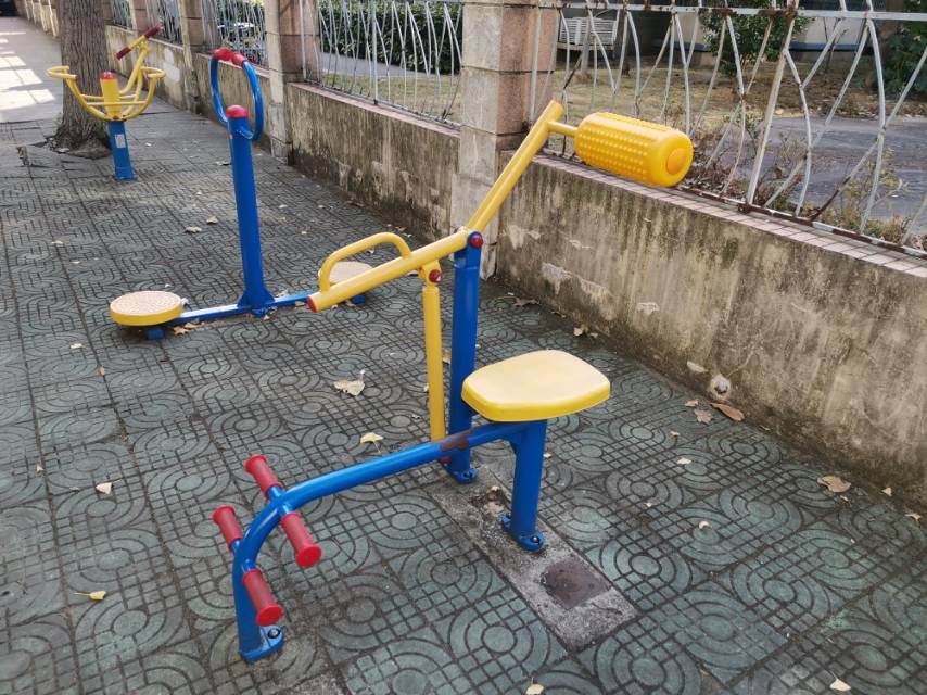 腹背鍛煉器 腹背鍛煉器