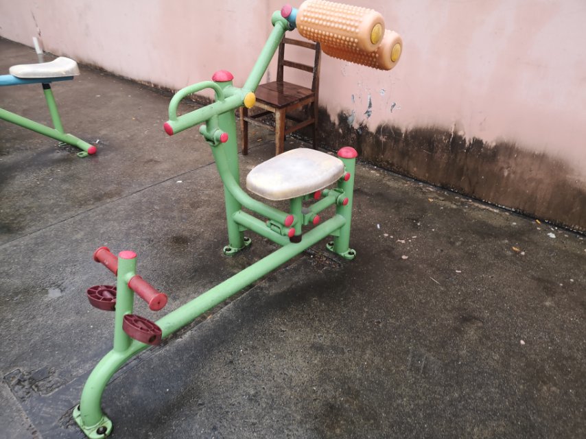 腹背鍛煉器 腹背鍛煉器