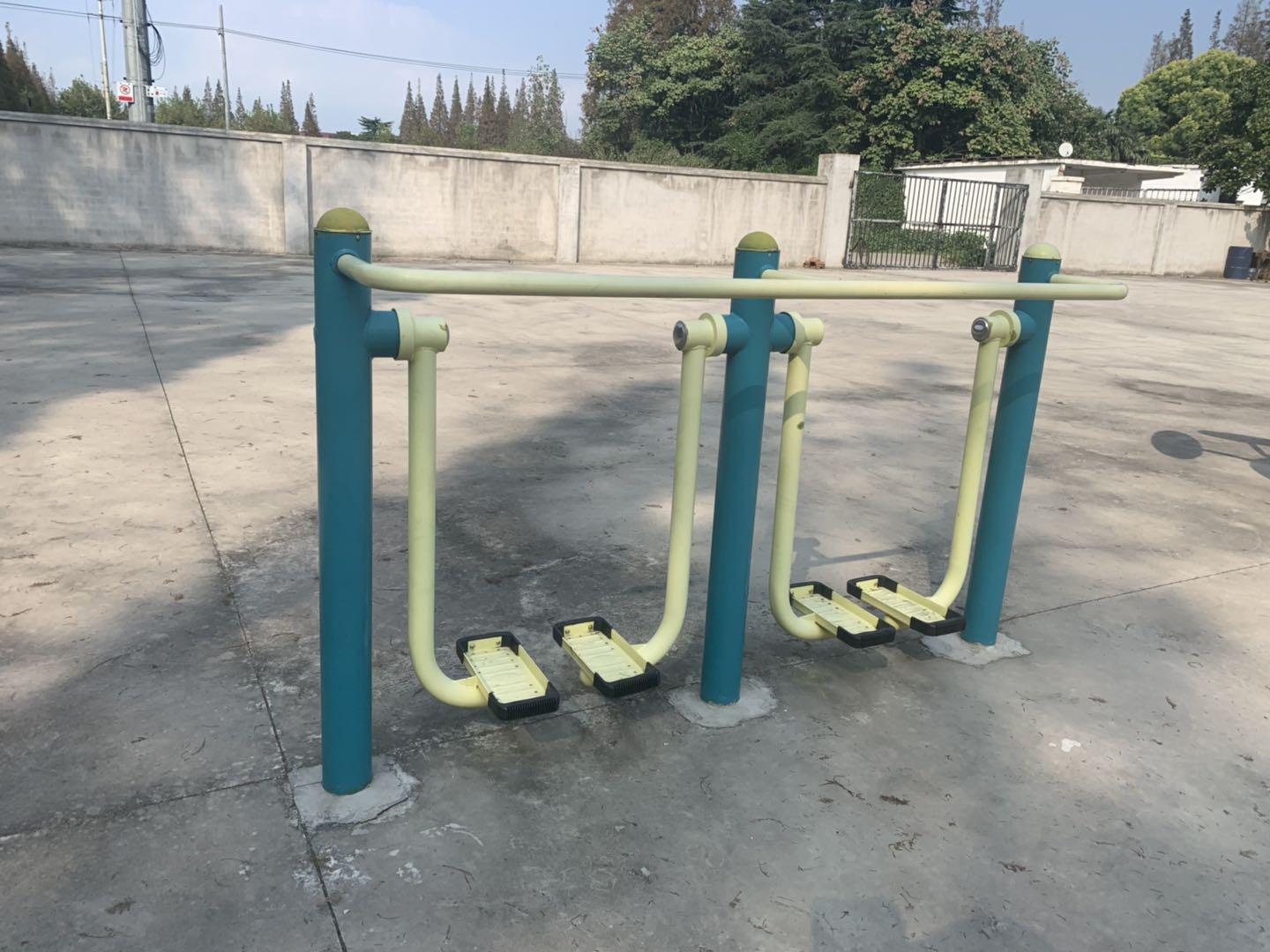 雙位太空漫步機