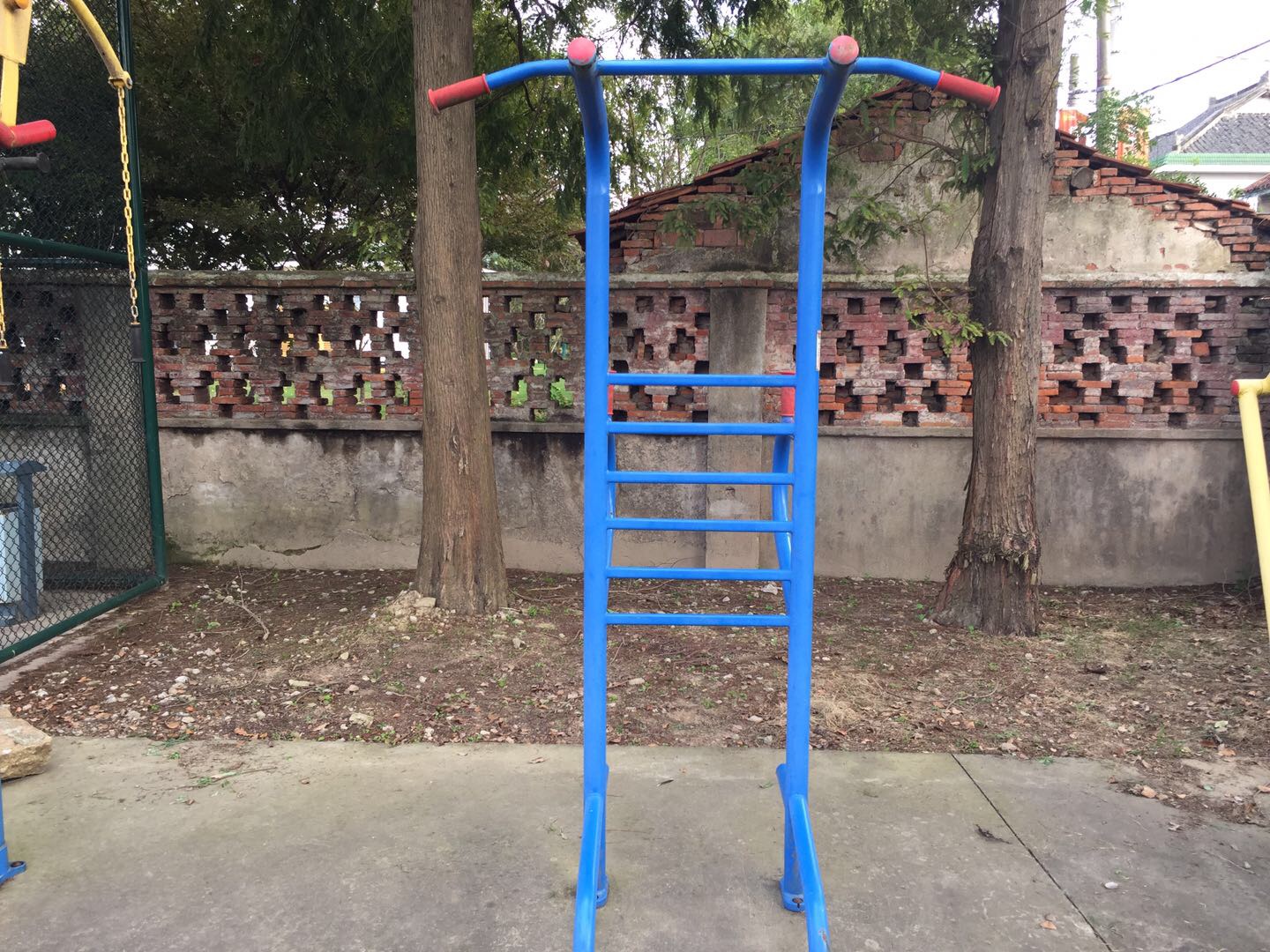 多功能訓(xùn)練器 多功能訓(xùn)練器