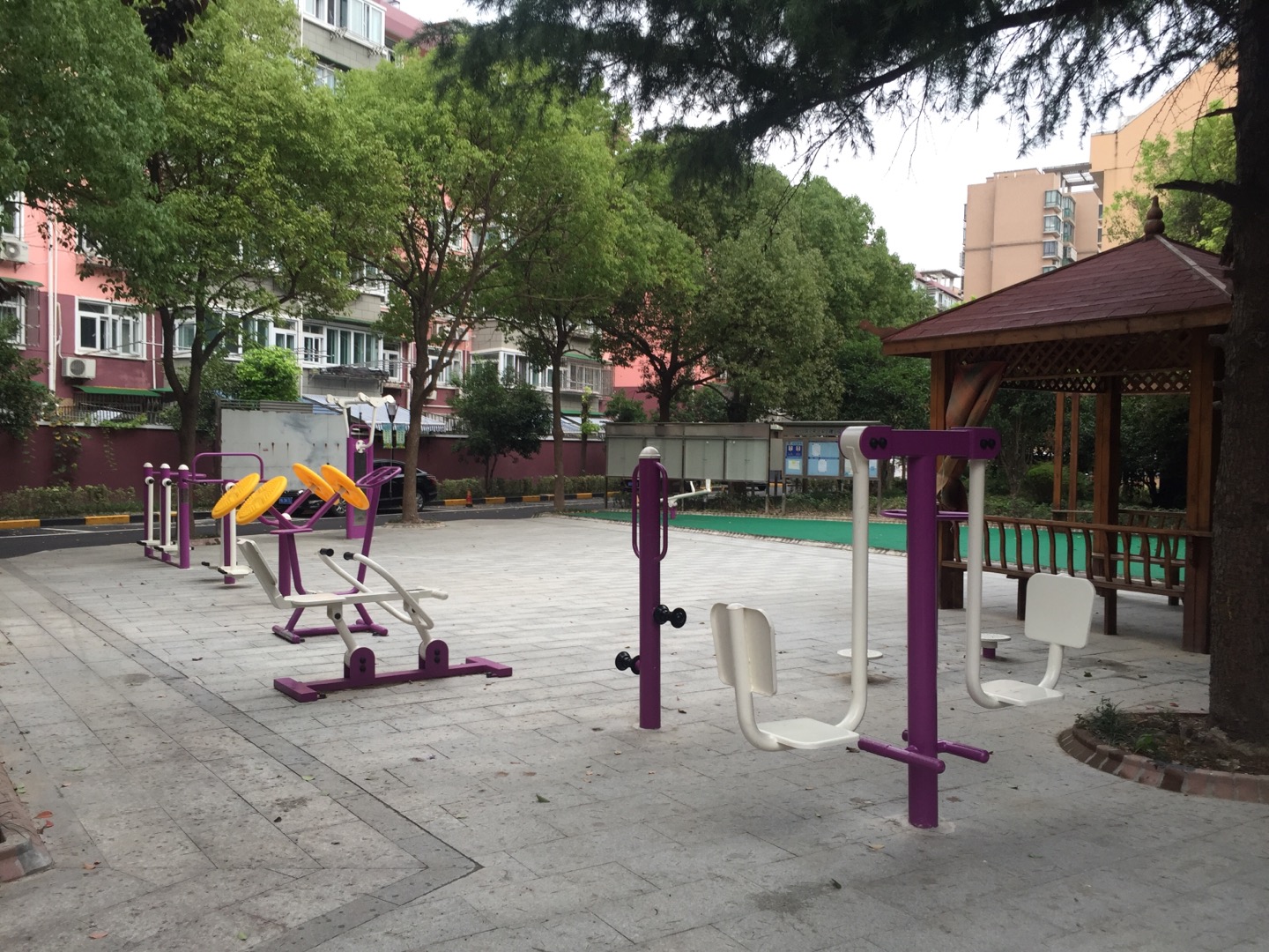 華漕二居委東區健身點